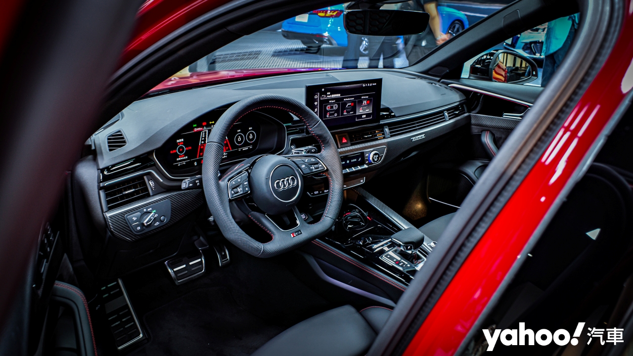 端輛前菜就這麼香！2021 Audi RS 4 Avant & A4中期改款搶先亮相！ - Yahoo汽車機車