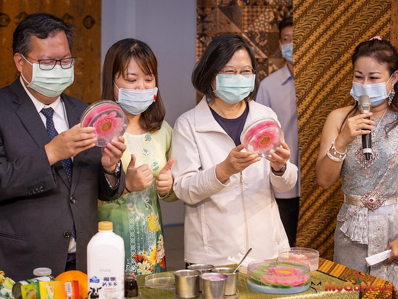 ▲總統參訪「桃園市新住民文化會館」及「桃園軌道願景館」(圖：總統府)