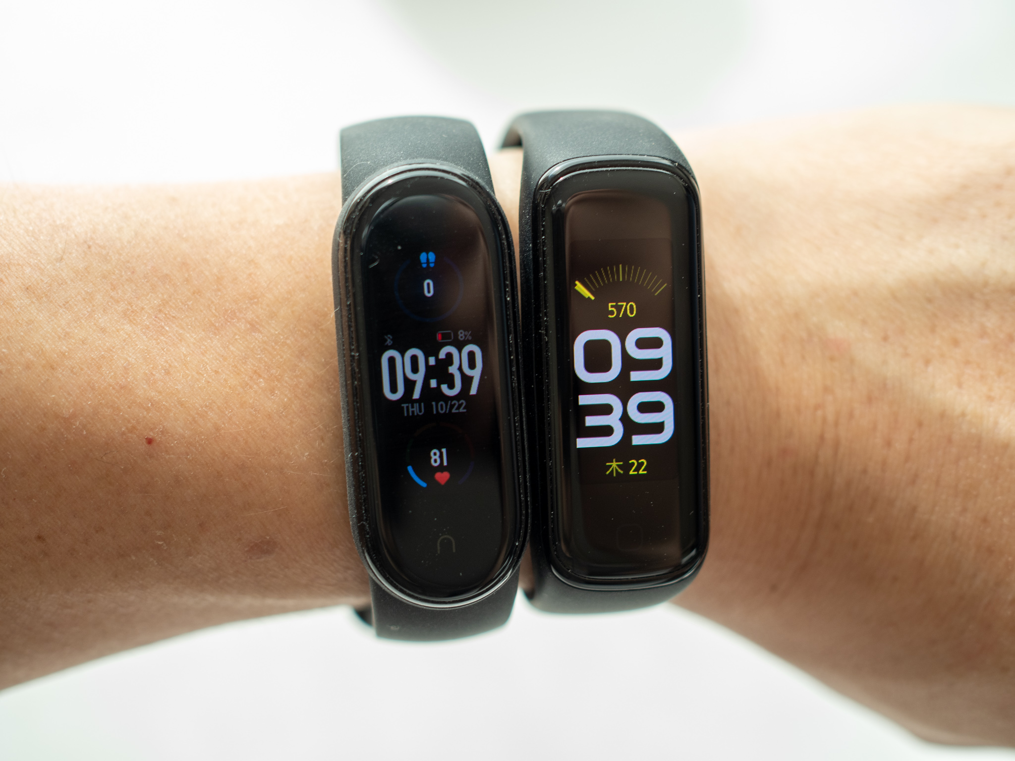 Galaxy Fit2レビュー 手洗いリマインダーを標準搭載 画面大きく見やすい Engadget 日本版