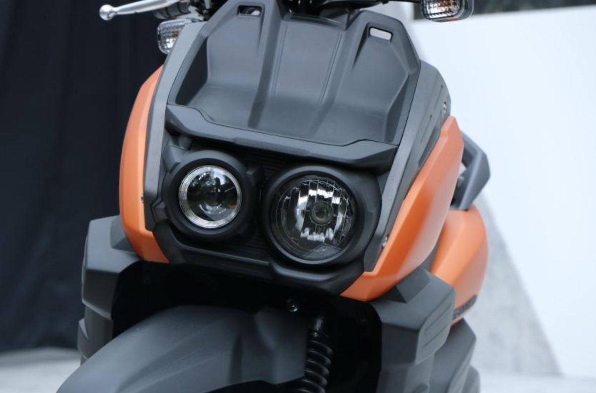 採雙圓的鹵素頭燈設計