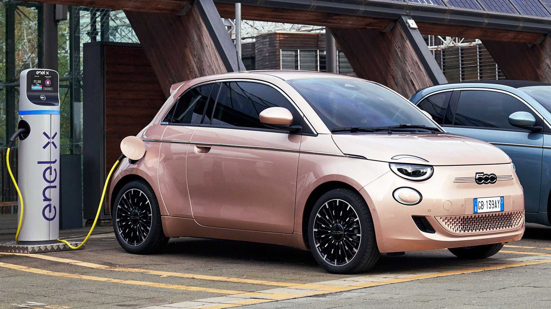 多了小門更方便 Fiat 500 Electric 3 1正式發表 Yahoo奇摩汽車機車