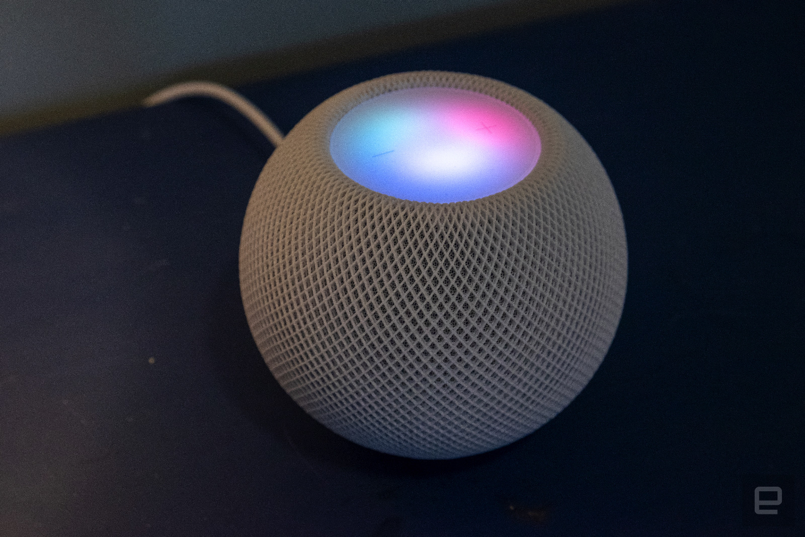 Apple HomePod mini review photos.