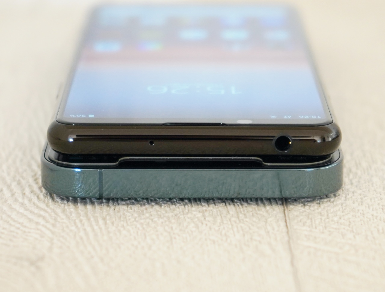 Iphone 12 Pro と Xperia 5 Ii を比較 カメラや使い勝手はどう違う Engadget 日本版