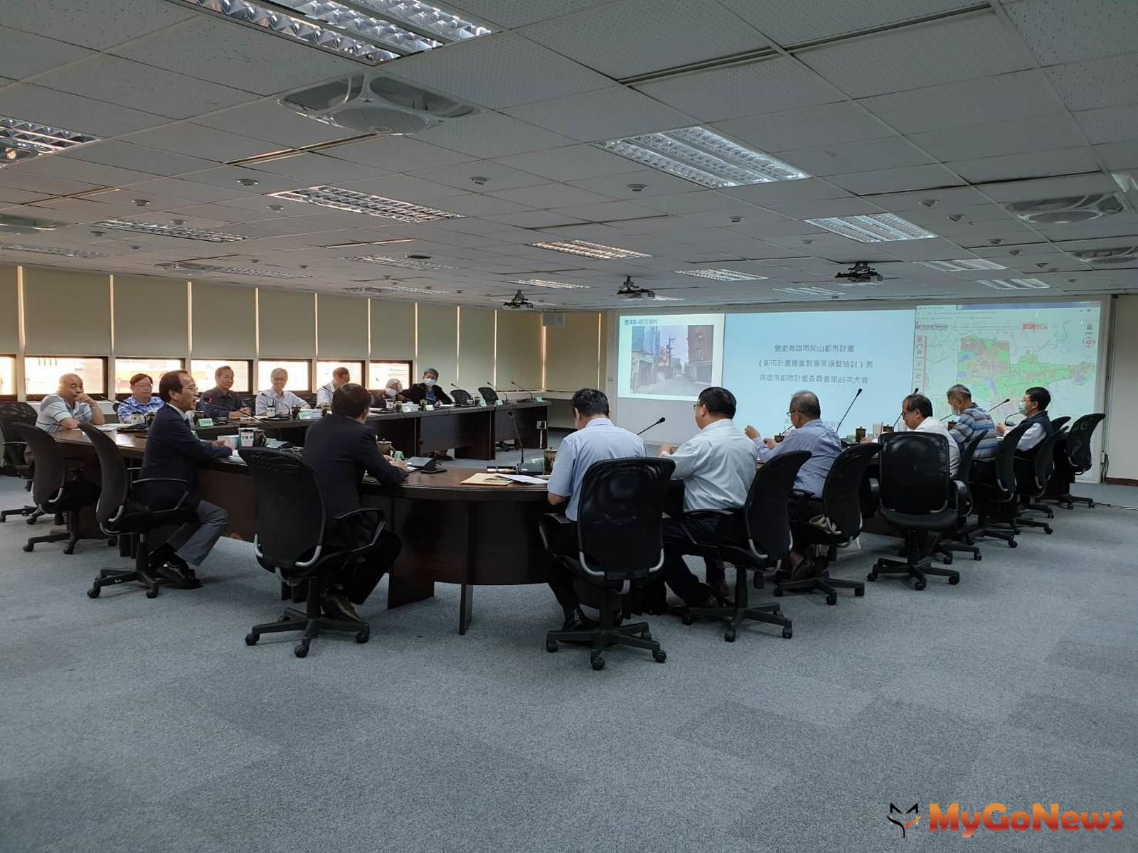 ▲岡山都計區完成計畫圖重製專案檢討，提升整體規劃精準度、保障民眾權益！(圖/高雄市政府)