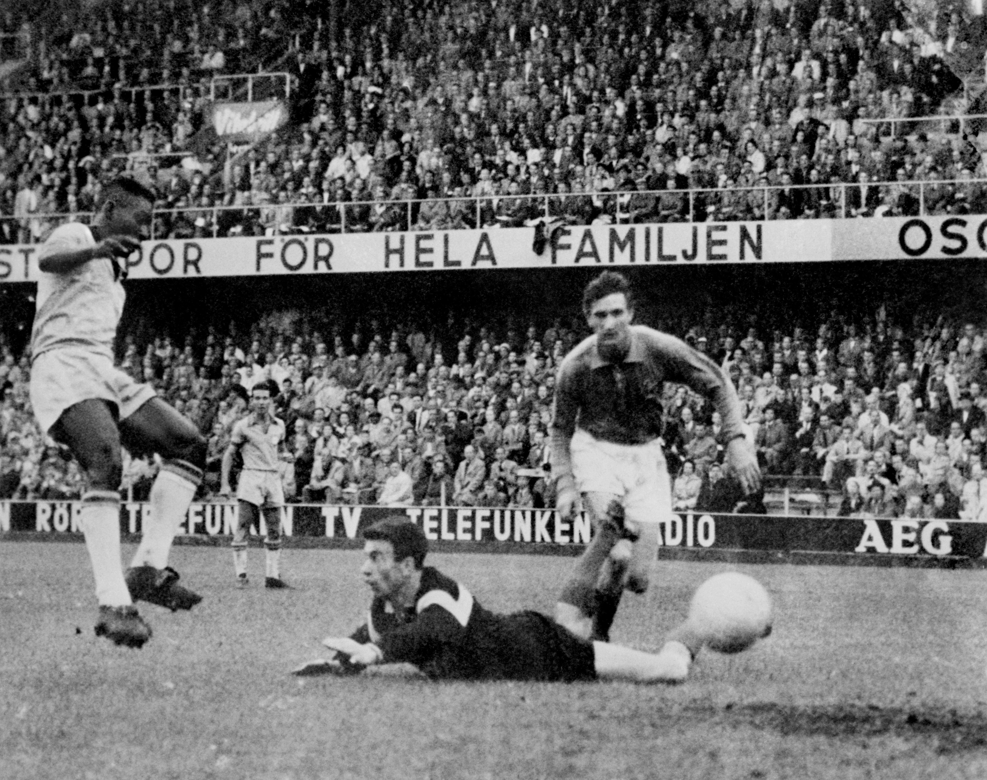 1 day to the World Cup: How host nations have fared in the quadrennial tournament