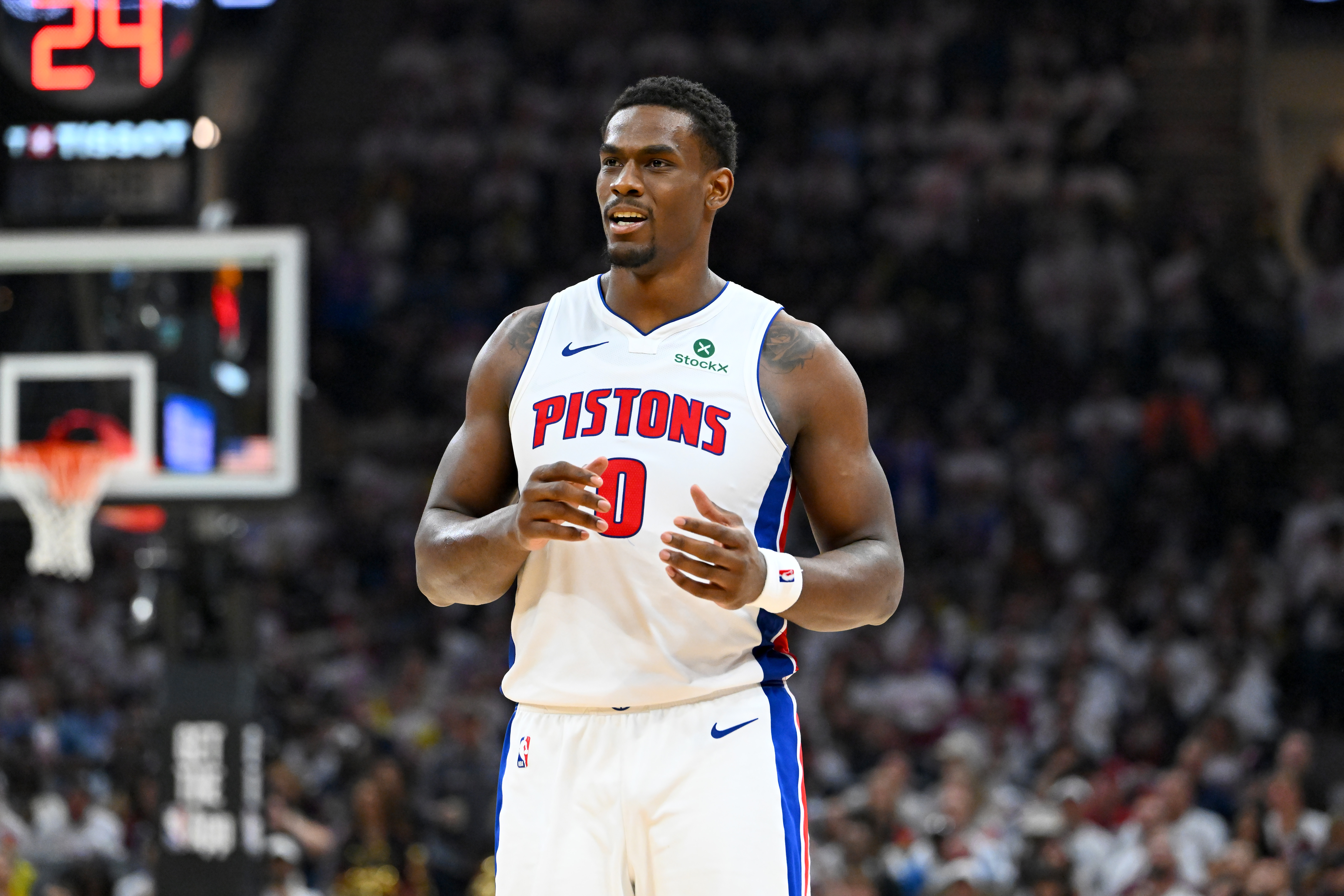 Jalen Duren set to meet Kings in sign-and-trade talks as Pistons negotiations stall